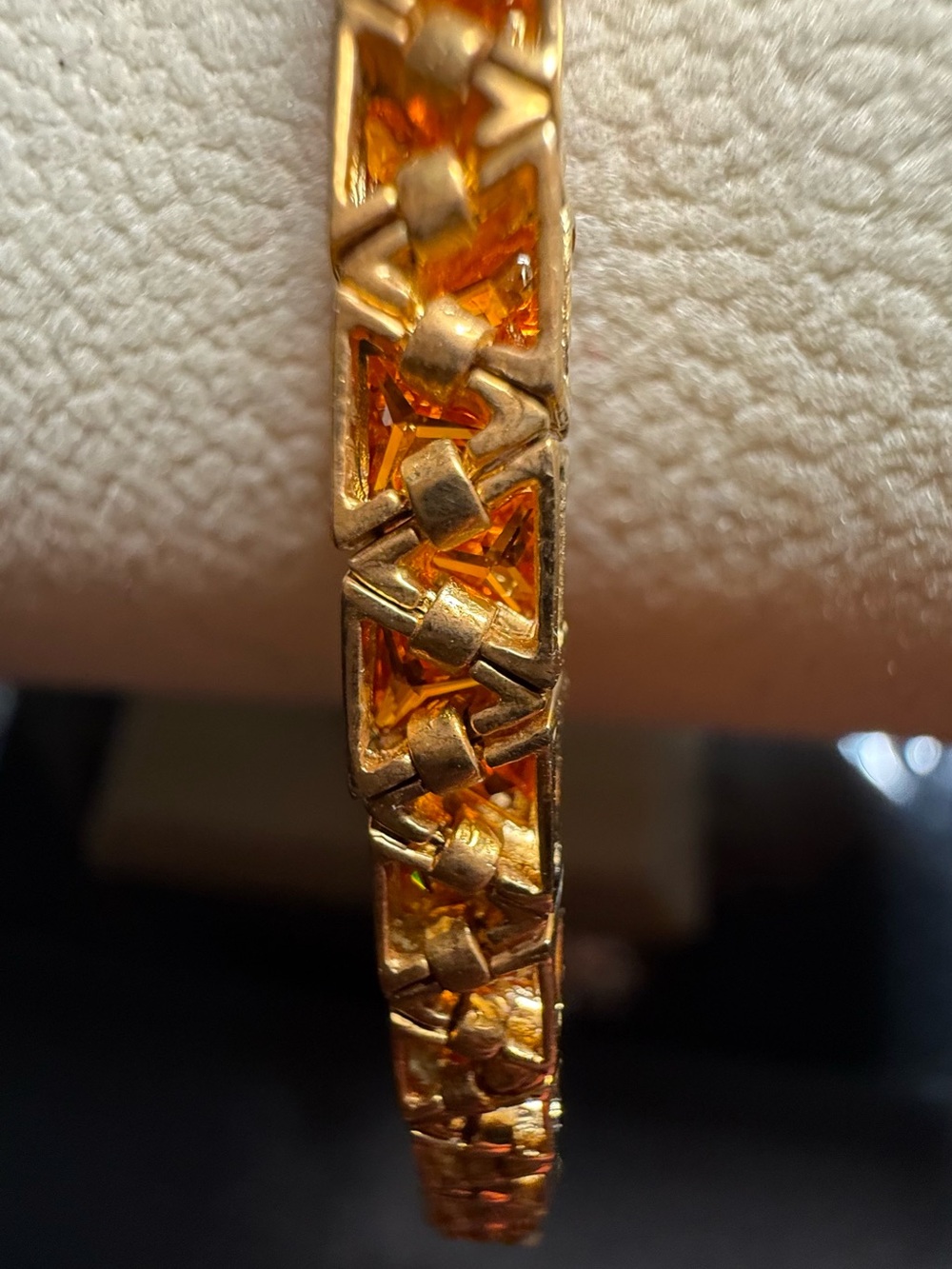Brand New Elegant Women's Amber/Orange CZ Triangular Tennis Bracelet it’s rare! - Picture 3 of 5